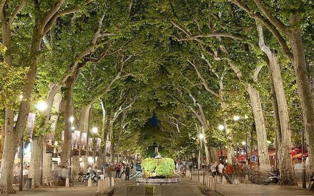 Studio A Deux Pas D'Aix Aix-en-Provence Luaran gambar